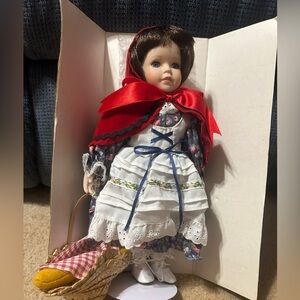 Christmas Collectible Vintage 1998-Red Riding Hood House of Lloyd New in Box